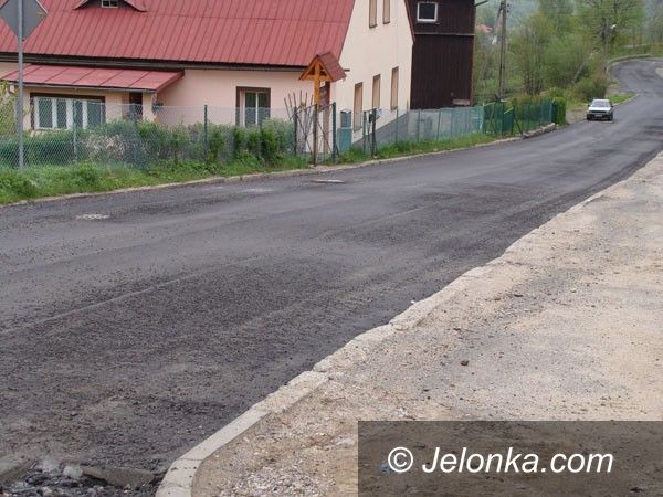 REGION: Kto załata powiatowe drogi
