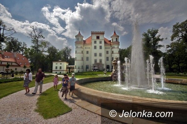 WOJANÓW: Ratują zabytki kredkami i farbkami – VIDEO