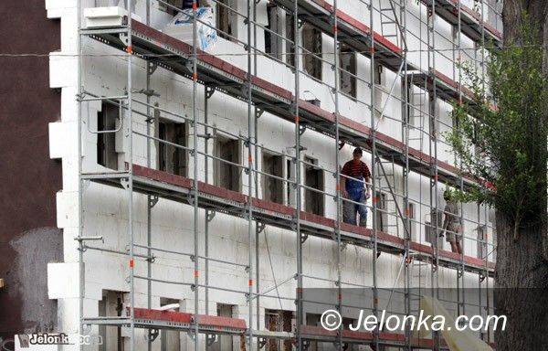 JELENIA GÓRA: Z akademika dom socjalny