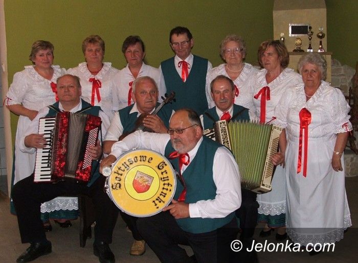 JELENIA GÓRA: Folkowo i rockowo pod Chojnikiem