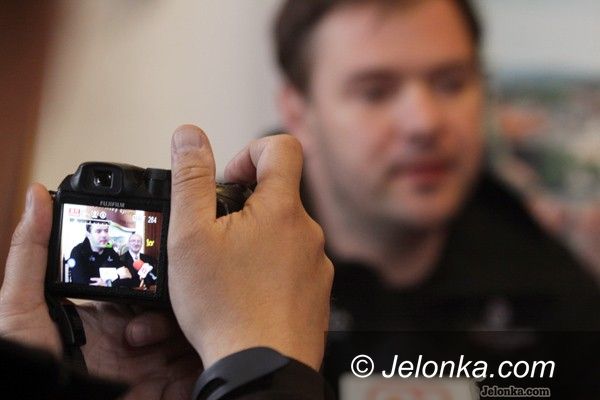 JELENIA GÓRA: Tomasz Karolak w odwrocie
