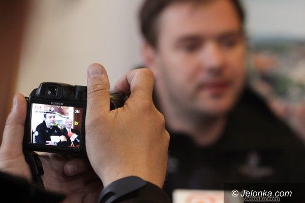 JELENIA GÓRA: Tomasz Karolak w odwrocie