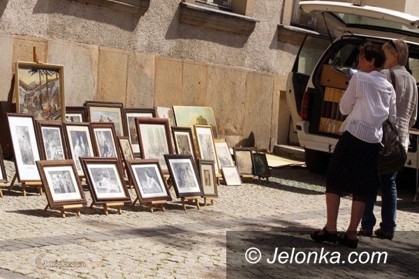 JELENIA GÓRA: Raz w miesiącu na starocie