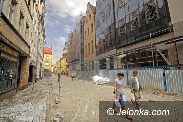JELENIA GÓRA: Interpelacje, czyli odwracanie kota ogonem