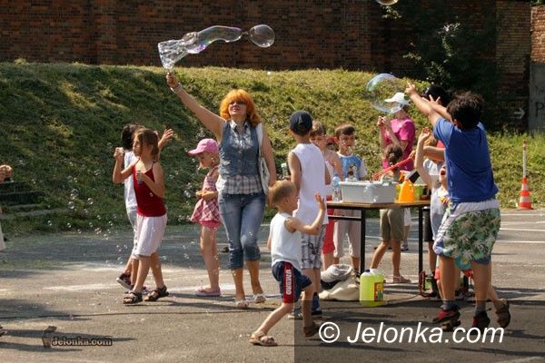 JELENIA GÓRA: Szczęście trwalsze od mydlanej bańki