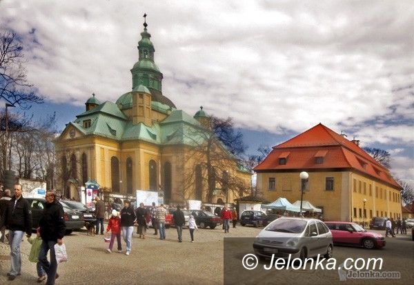 JELENIA GÓRA: Kontrowersyjny zakaz wjazdu pod kościół