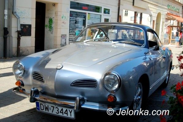 JELENIA GÓRA: Wehikuły z duszą na placu Piastowskim