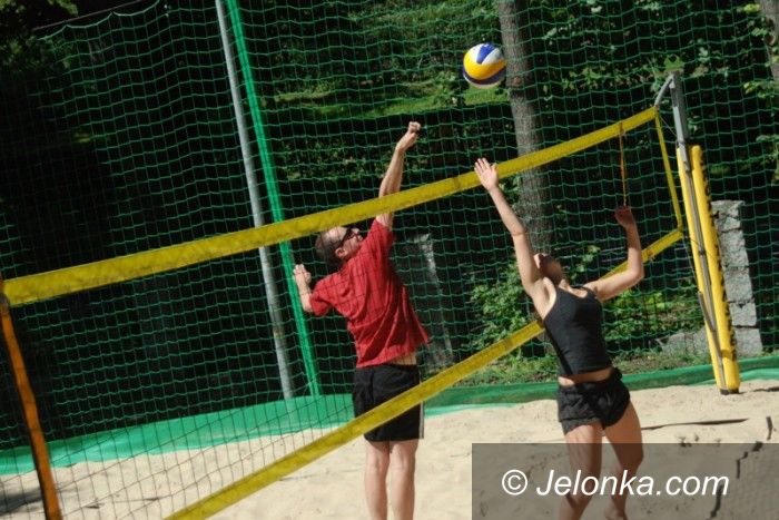 Zachełmie: Siatkówka plażowa w Zachełmiu