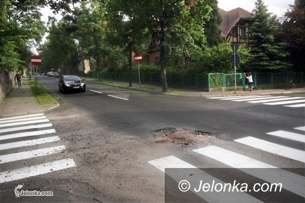 JELENIA GÓRA: Na tę dziurę nie ma mocnych