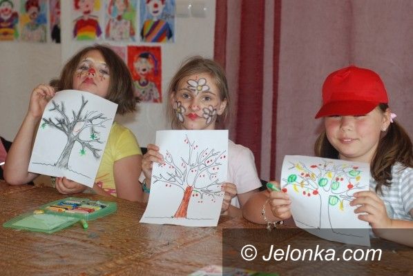 JELENIA GÓRA: Cyrkowe lato w Przystani Twórczej