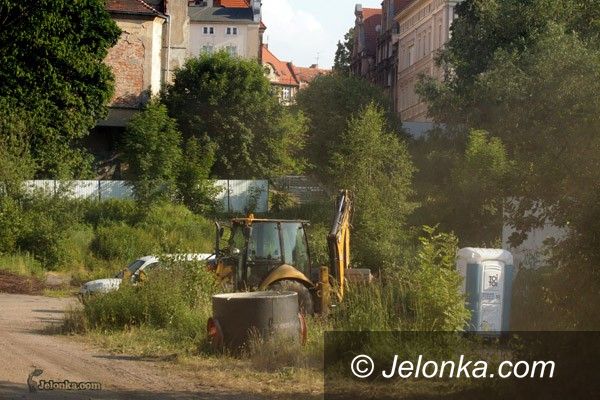JELENIA GÓRA: Interes w majtkach