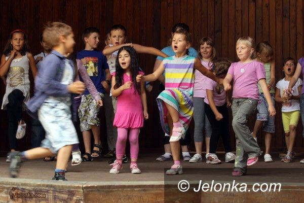 JELENIA GÓRA: Dokąd dojdzie nasz Koziołek Matołek?