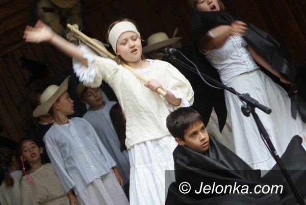 JELENIA GÓRA: Wjazd Matołka do muszli koncertowej