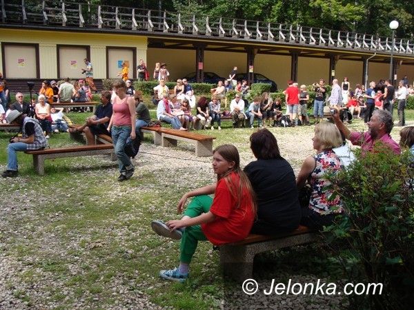 SZKLARSKA PORĘBA: Studenckie brzmienie nie tylko Pod Ponurą Małpą