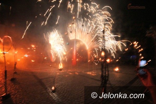 JELENIA GÓRA: Kolorowa sztuka ulicy rozgoniła czarne chmury