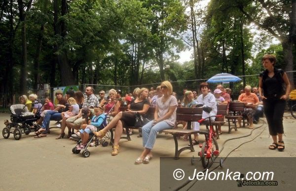 JELENIA GÓRA: Spacerowe koncerty w Parku Zdrojowym