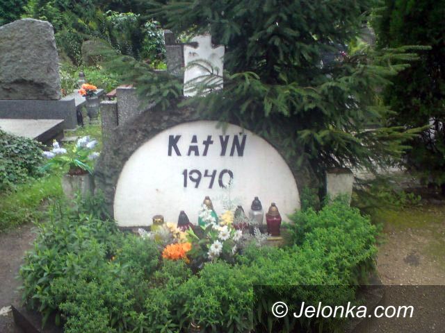 JELENIA GÓRA: Zapomniana kwatera żołnierzy (nie)znanych