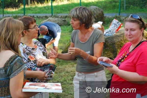 PODGÓRZYN: Piknik przy Dziurawej Skale z obrazem w tle