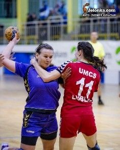 Jelenia Góra - hala przy ul. Złotniczej: Turniej piłkarek ręcznych na Złotniczej