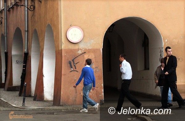 JELENIA GÓRA: Pusto po byłej „Śnieżynce”