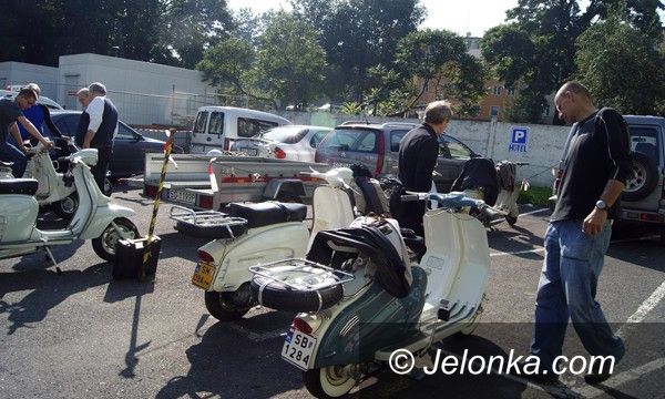JELENIA GÓRA: Lambretty na Złotniczej