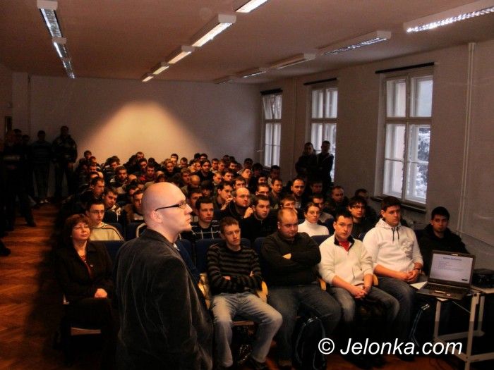 JELENIA GÓRA: Studia inżynierskie na WT KK – gwarancją dobrej pracy