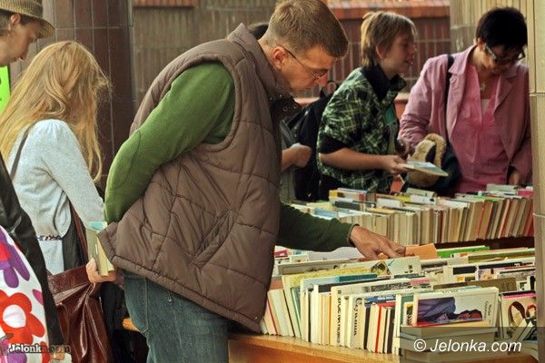 JELENIA GÓRA: Białe kruki za grosik