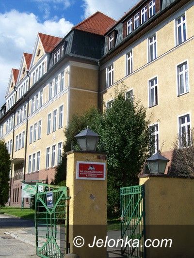 JELENIA GÓRA: Studenci na kwaterze. Ostatni dzwonek!