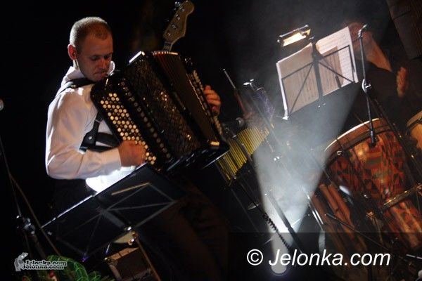 JELENIA GÓRA: Płyta Marcina Wyrostka nadal na szczycie