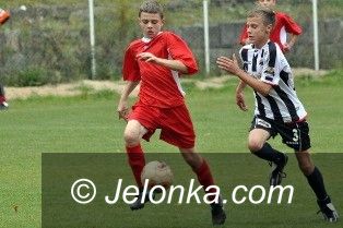 Jelenia Góra: Trampkarze KKS gromią Włókniarza Mirsk