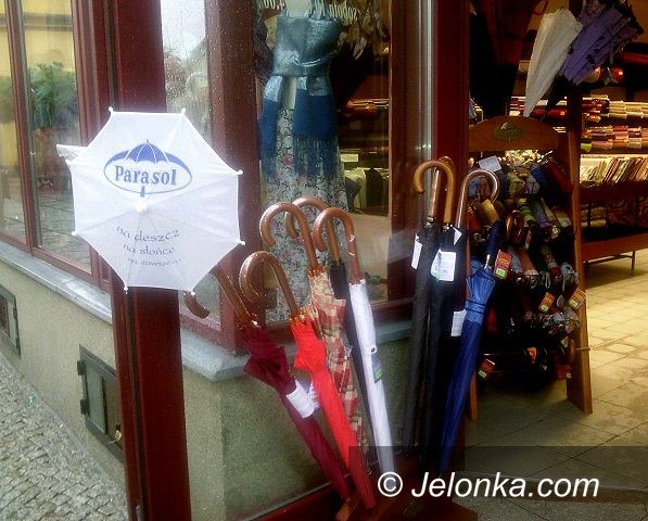 JELENIA GÓRA/ region: Bez parasola ani rusz