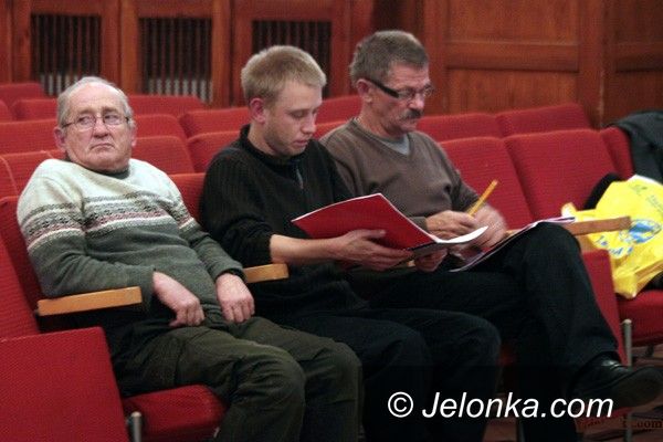 JELENIA GÓRA: Premiera ZTA. O (bez)sensie walczącej Warszawy