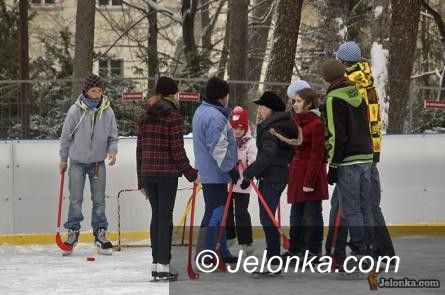 JELENIA GÓRA: Gdzie biały „Orlik”? Śliska sprawa