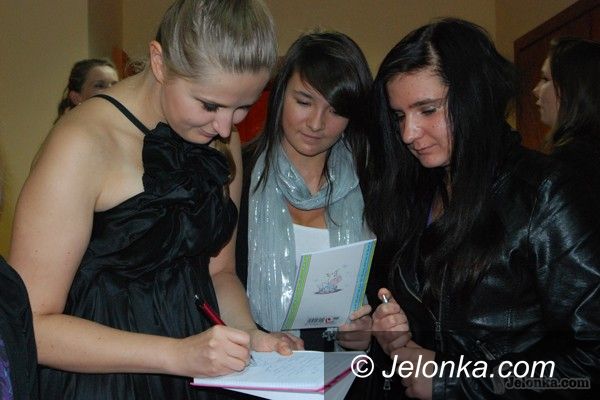 JELENIA GÓRA: Ponadczasowy Chopin na skrzypce i fortepian