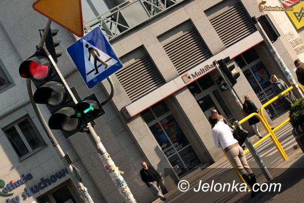 JELENIA GÓRA: Kłopotliwa zielona strzałka