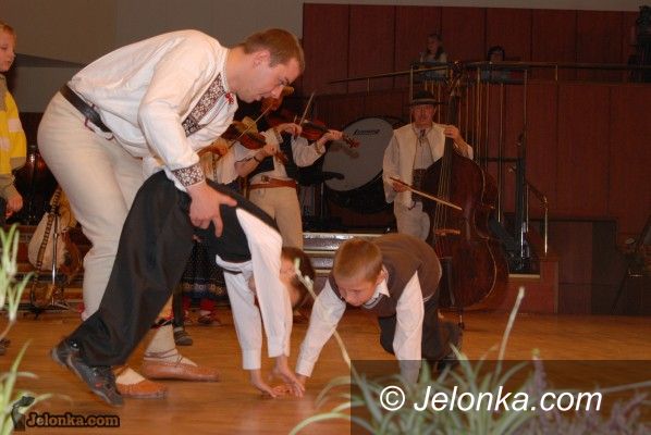 JELENIA GÓRA: Zbójnickie tańce i góralskie rytmy. Start poranków muzycznych
