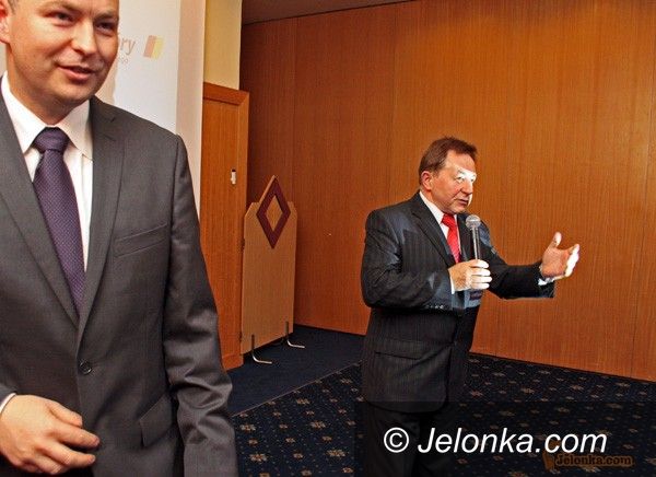 JELENIA GÓRA: Razem dla Jeleniej Góry: „Partyjnictwo to nowotwór!”