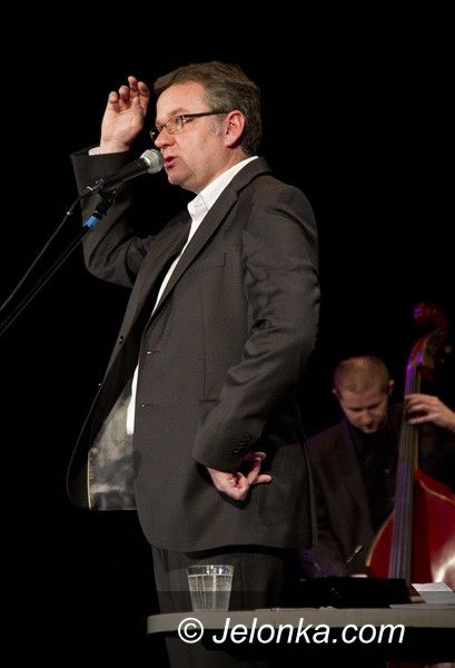 JELENIA GÓRA: Z Arturem Andrusem śmiechy na deskach Teatru im. Norwida