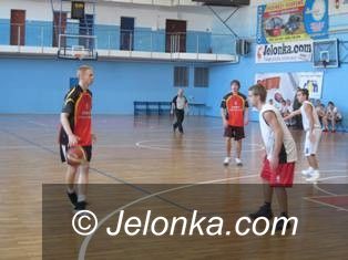 Jelenia Góra: Szkoły średnie grały w kosza