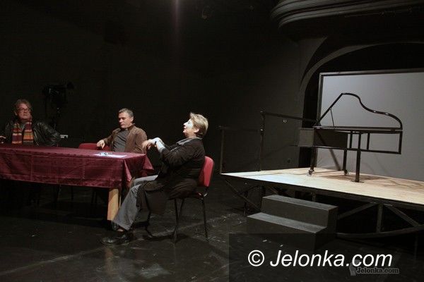 JELENIA GÓRA: Dwieście twarzy jednego aktora