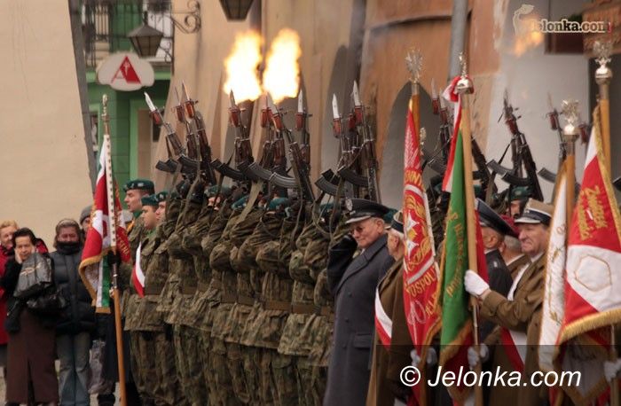 JELENIA GÓRA: Parada i koncert w Dniu Niepodległości