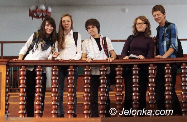 JELENIA GÓRA: Niepodległość na wesoło! W „Żeromie”