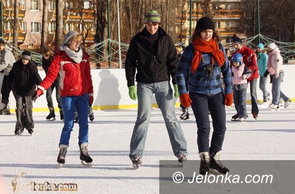 JELENIA GÓRA: WM International wybuduje sztuczne lodowisko