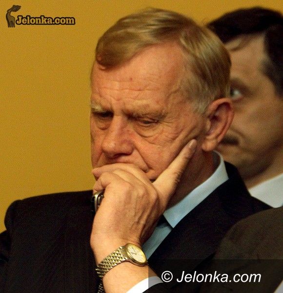REGION JELENIOGÓRSKI: W regionie: Karpacz bez drugiej tury!