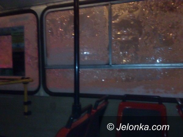 JELENIA GÓRA: Komunikacja: graty nie radzą sobie z zimą
