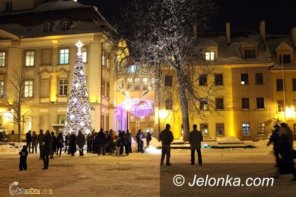 JELENIA GÓRA: Przekażcie sobie Światełko Pokoju!