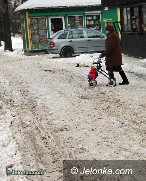 JELENIA GÓRA: Zima trzyma. Już ponad miesiąc
