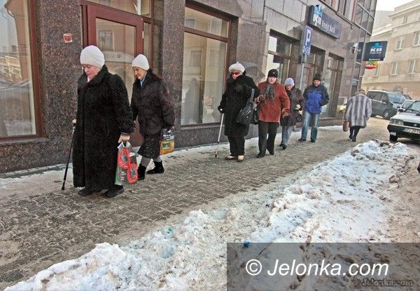 JELENIA GÓRA: Horrendalne koszty zimy. Do wiosny daleko