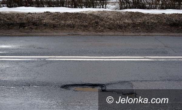 JELENIA GÓRA: Zmotoryzowani przeklinają. Jelenia dziurą!