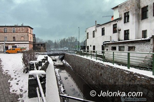 JELENIA GÓRA: Rewitalizacja Młynówki – miasto zapłaci więcej